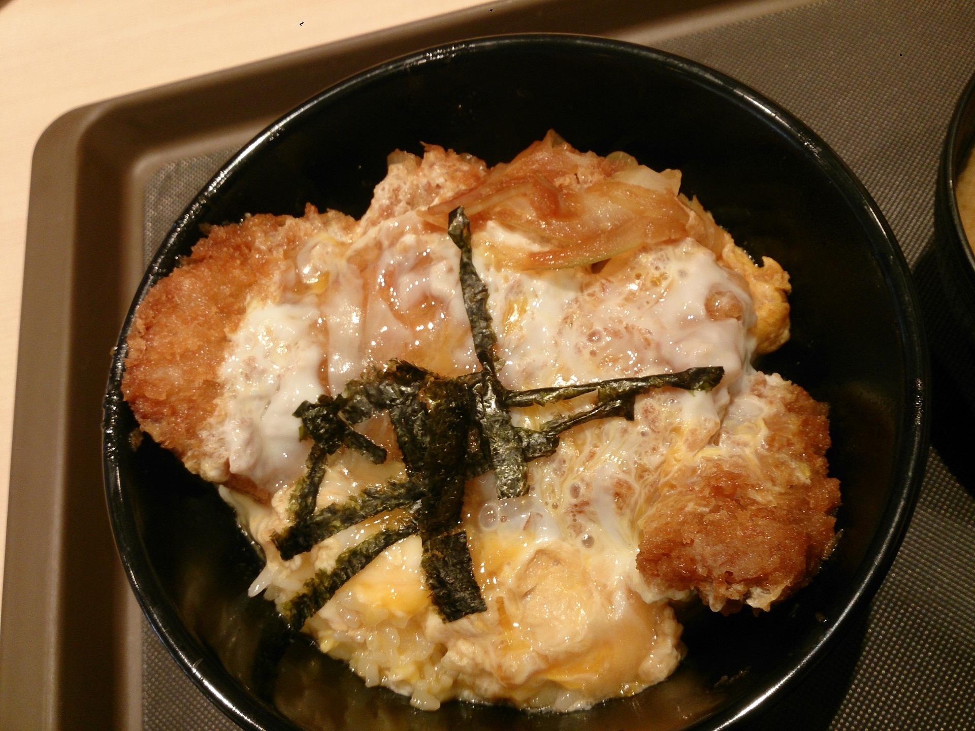 松の家でカツ丼 横浜駅周辺 時々あちらこちら 孤独のワンコインランチ日記